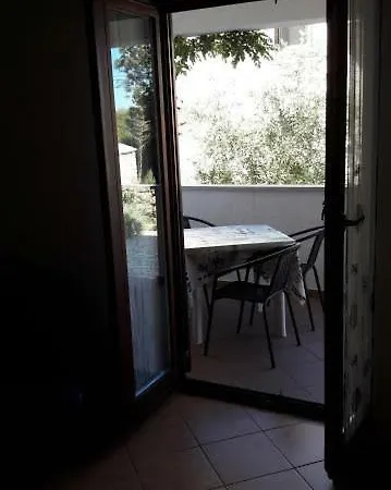 Apartment Lea Cres Exterior photo
